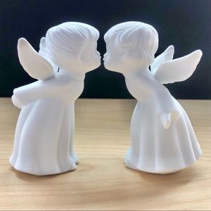 Vintage Kissing Angels, White Ceramic, 4" Tall